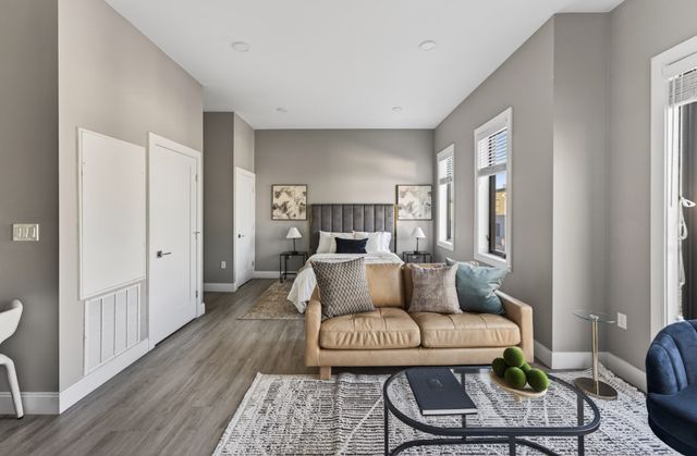 656 Saratoga 212, Boston, MA 02128