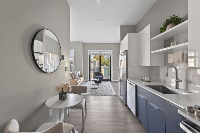 656 Saratoga 212, Boston, MA 02128