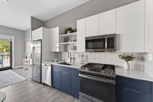 656 Saratoga 212, Boston, MA 02128