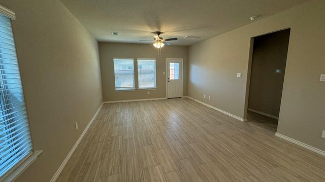 541 SHADED Grove, Denton, TX 76259