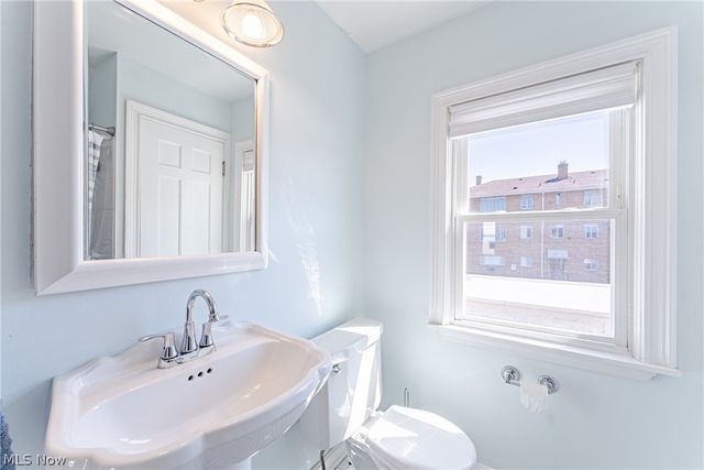 3342 W 155th Street, Cleveland, OH 44111
