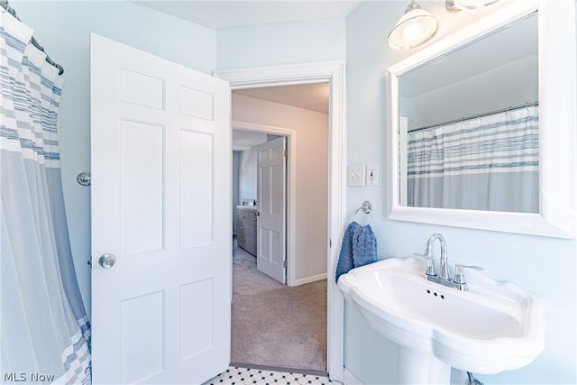 3342 W 155th Street, Cleveland, OH 44111