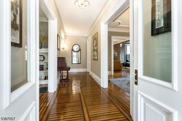 79 Forest Ave, Glen Ridge Boro Twp., NJ 07028