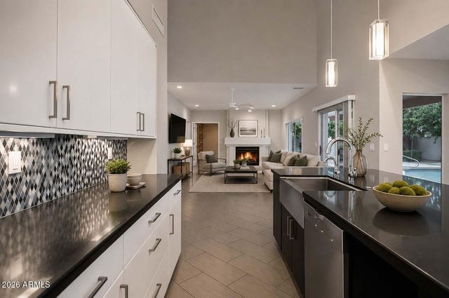 4978 E Aire Libre Avenue, Scottsdale, AZ 85254