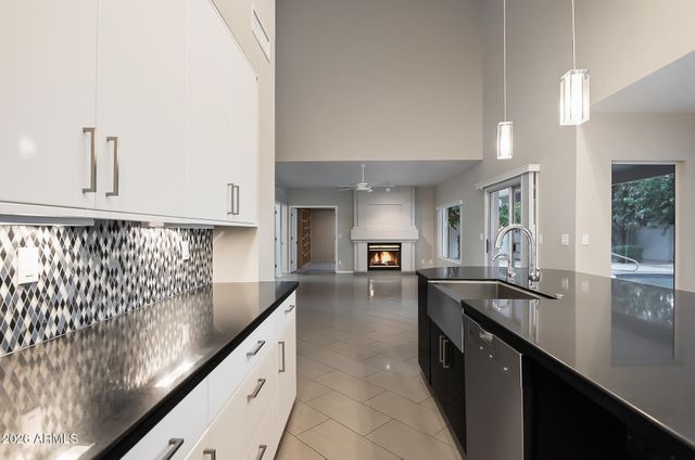 4978 E Aire Libre Avenue, Scottsdale, AZ 85254