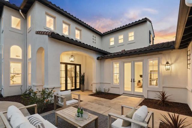 468 SANDALWOOD CT, Encinitas, CA 92024