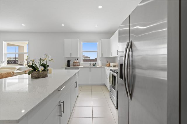 29071 SW 171st Ave, Homestead, FL 33030