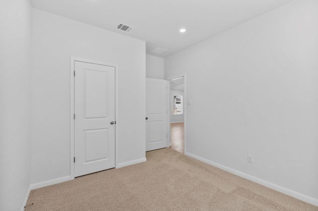 129 Hatari TRL, Jarrell, TX 76537