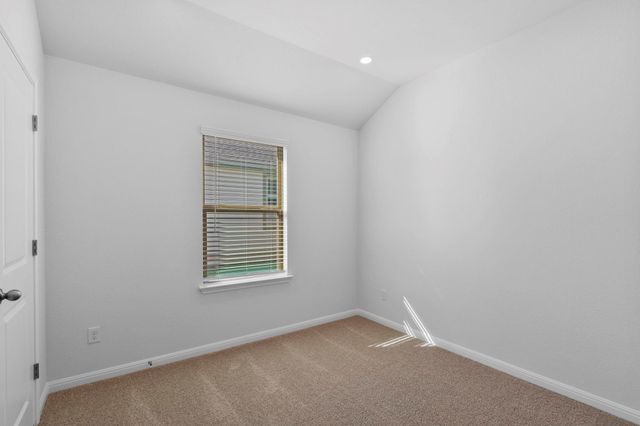 129 Hatari TRL, Jarrell, TX 76537