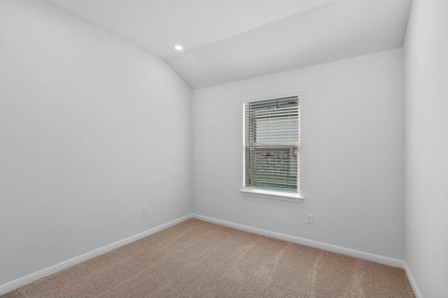 129 Hatari TRL, Jarrell, TX 76537