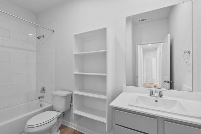 129 Hatari TRL, Jarrell, TX 76537