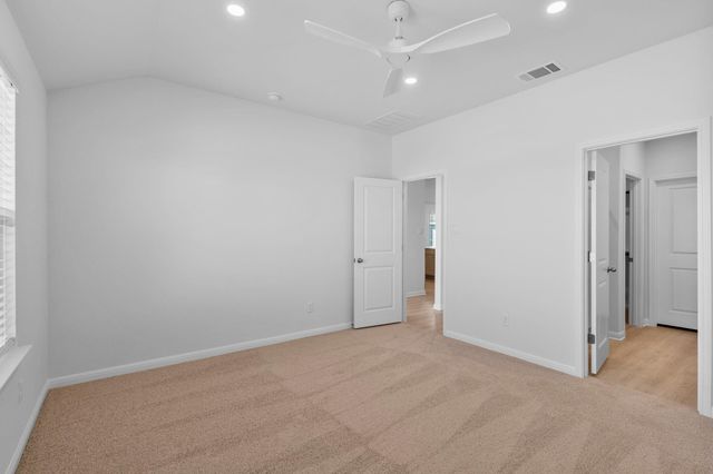 129 Hatari TRL, Jarrell, TX 76537