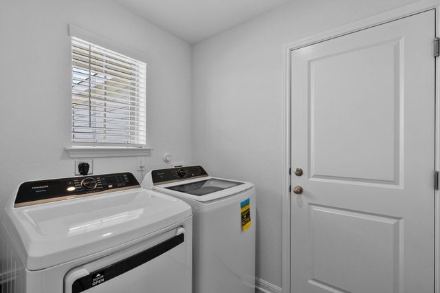 129 Hatari TRL, Jarrell, TX 76537