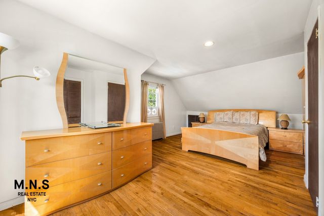106-25 215th Street, New York City, NY 11429