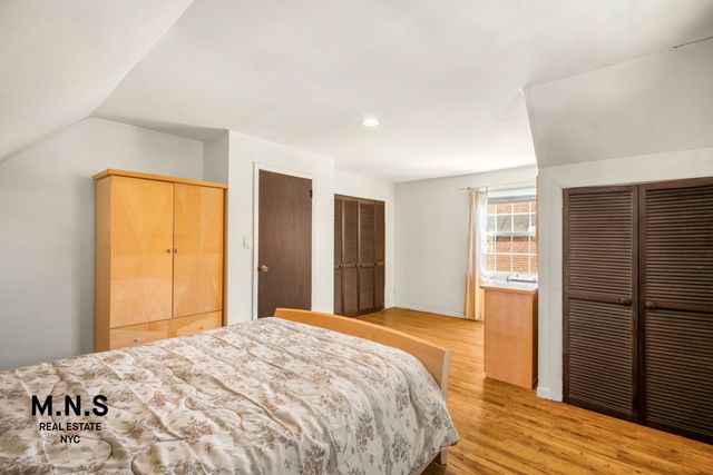 106-25 215th Street, New York City, NY 11429