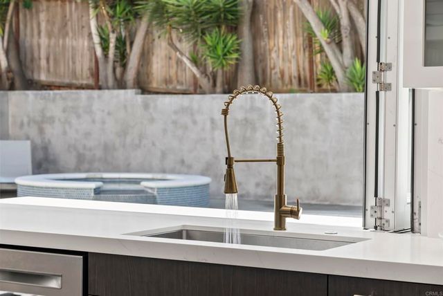 419 Parkwood Ln, Encinitas, CA 92024