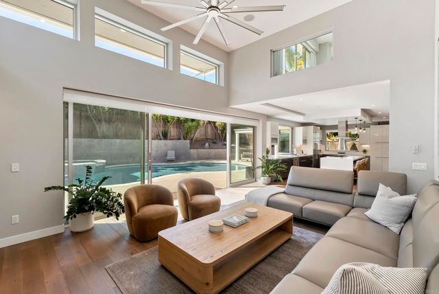 419 Parkwood Ln, Encinitas, CA 92024