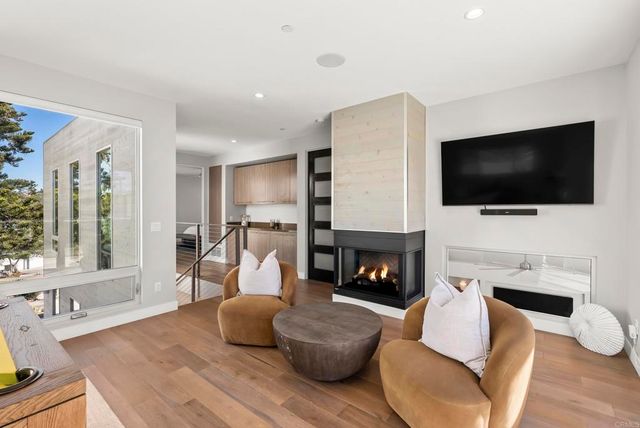 419 Parkwood Ln, Encinitas, CA 92024