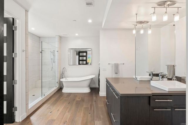 419 Parkwood Ln, Encinitas, CA 92024