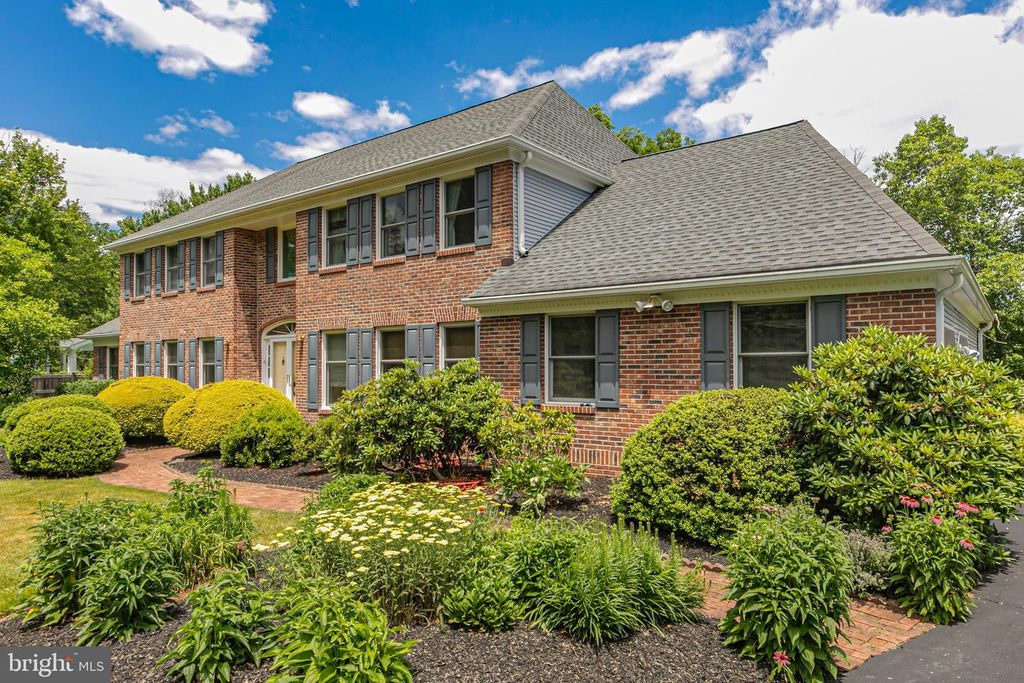 4 INDIAN RUN, Lawrence Township, NJ 08648
