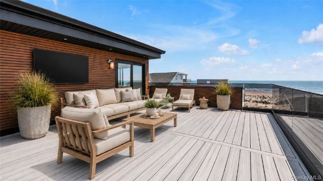 18 New Hampshire Street, Long Beach, NY 11561