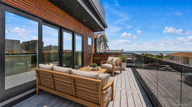 18 New Hampshire Street, Long Beach, NY 11561