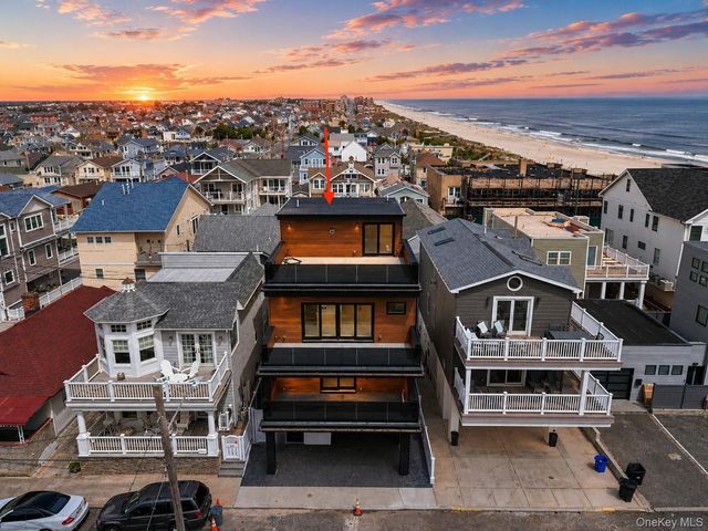 18 New Hampshire Street, Long Beach, NY 11561