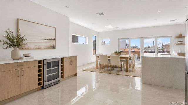 18 New Hampshire Street, Long Beach, NY 11561