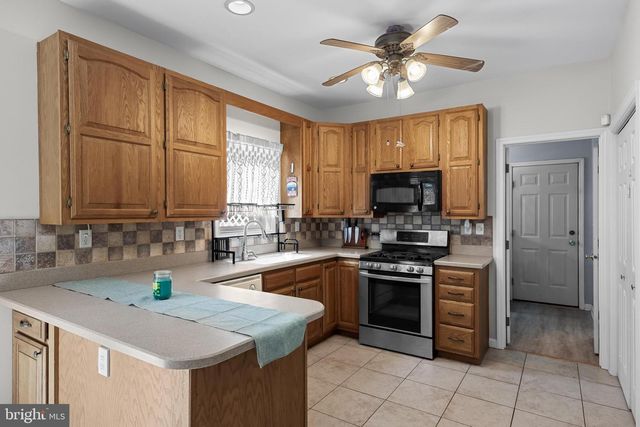 202 UNION ST, Bordentown, NJ 08505