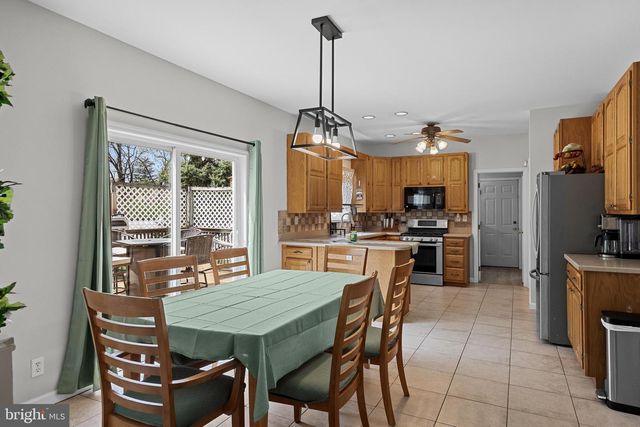 202 UNION ST, Bordentown, NJ 08505
