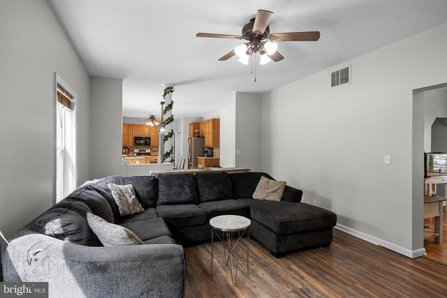 202 UNION ST, Bordentown, NJ 08505