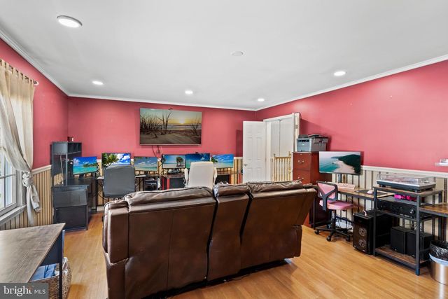 202 UNION ST, Bordentown, NJ 08505