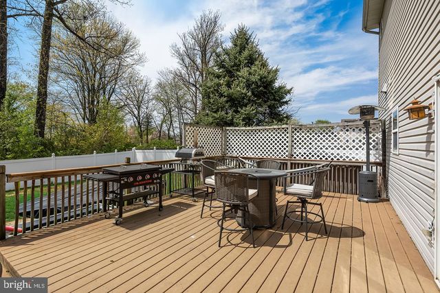 202 UNION ST, Bordentown, NJ 08505