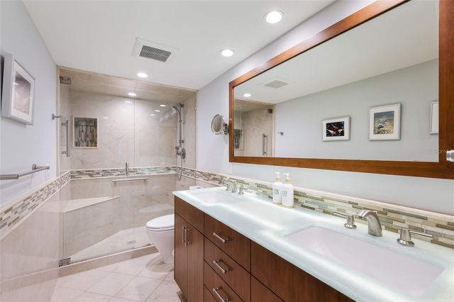 5757 GULF OF MEXICO DRIVE 205, Longboat Key, FL 34228