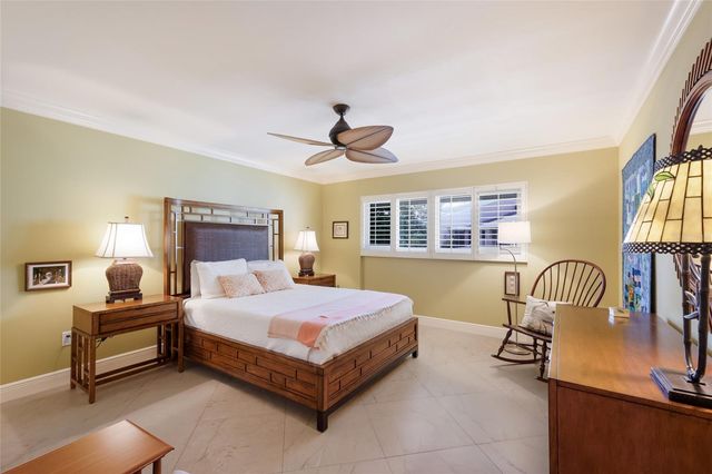 5757 GULF OF MEXICO DRIVE 205, Longboat Key, FL 34228