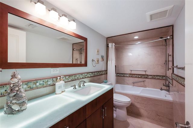 5757 GULF OF MEXICO DRIVE 205, Longboat Key, FL 34228