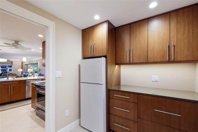5757 GULF OF MEXICO DRIVE 205, Longboat Key, FL 34228