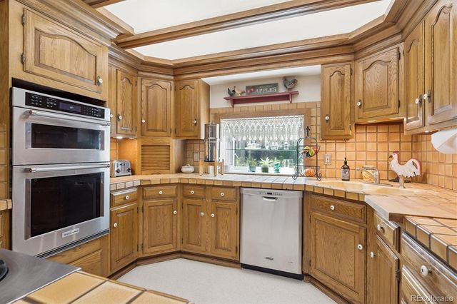 9000 W Jewell Avenue, Lakewood, CO 80232