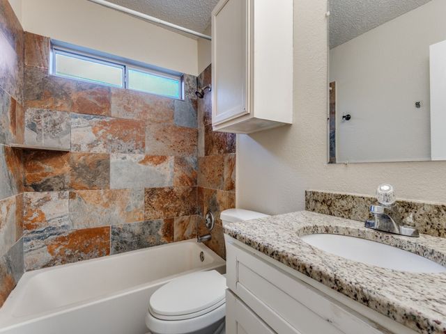 1145 Briar Oaks Drive, Irving, TX 75060