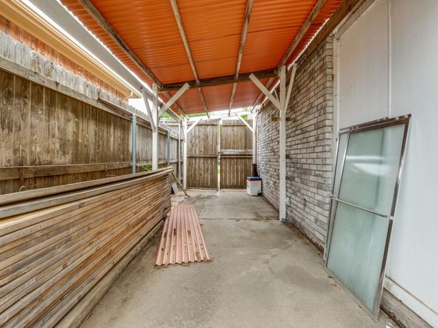 1145 Briar Oaks Drive, Irving, TX 75060