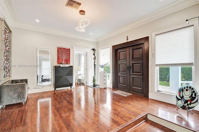 1365 SW 18th St, Miami, FL 33145