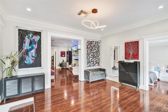 1365 SW 18th St, Miami, FL 33145