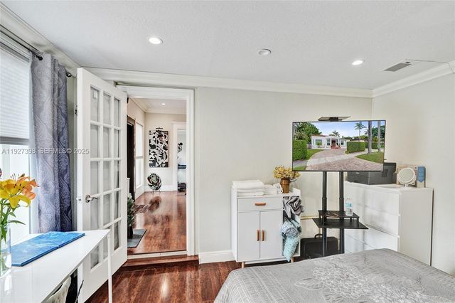 1365 SW 18th St, Miami, FL 33145