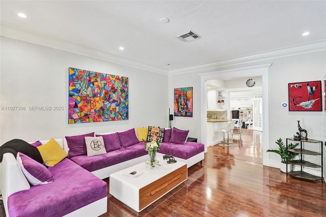 1365 SW 18th St, Miami, FL 33145