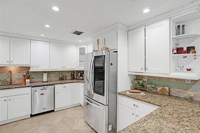 1365 SW 18th St, Miami, FL 33145