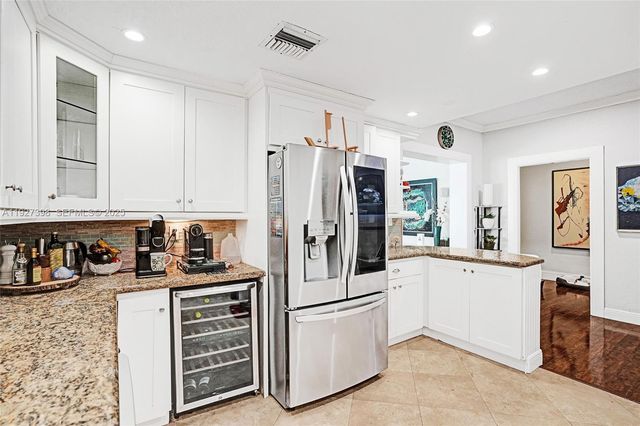 1365 SW 18th St, Miami, FL 33145