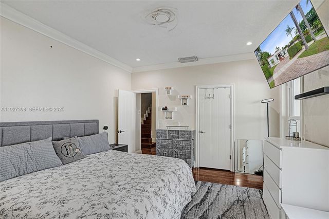 1365 SW 18th St, Miami, FL 33145