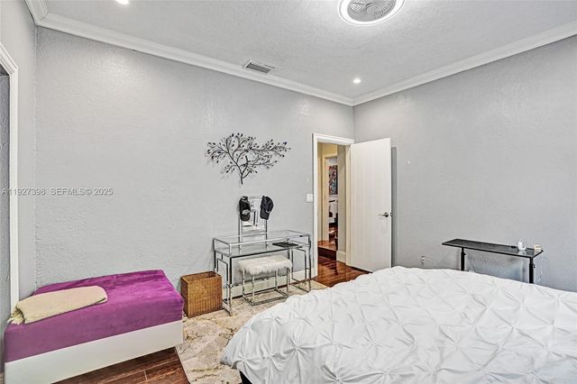 1365 SW 18th St, Miami, FL 33145