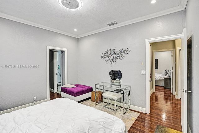 1365 SW 18th St, Miami, FL 33145