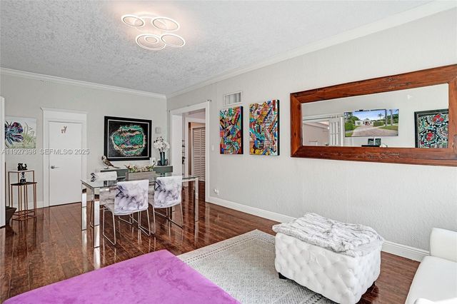 1365 SW 18th St, Miami, FL 33145